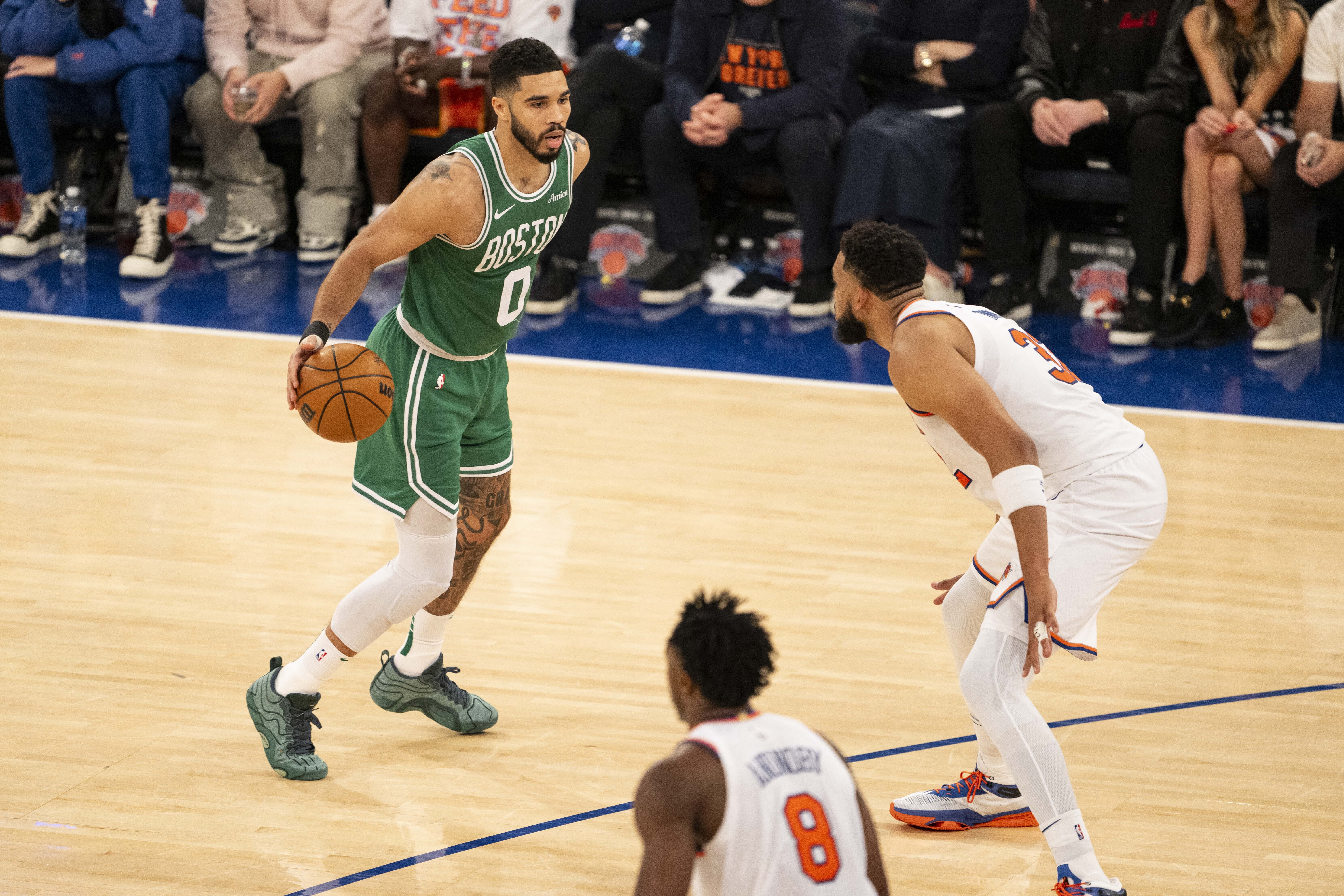 唐斯表示他為母親和上帝祈禱，希望保佑塔圖姆 NBA需要像他這樣的超級明星