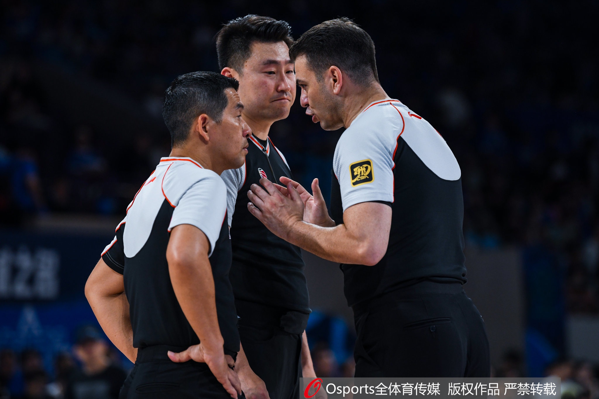 高水平外籍裁判执法CBA季后赛将常态化