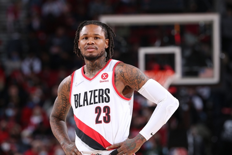 前NBA球员本麦克勒莫本周因涉嫌强奸面临审判，考文顿将出庭作证