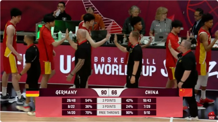 U19男篮世界杯小组赛中国男篮对阵德国朱正得到12分遭遇两连败