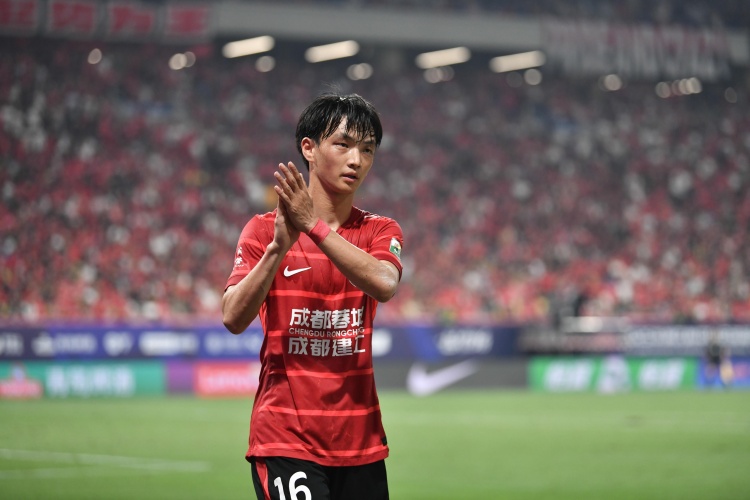 肇俊哲：在亚冠资格路上稳如泰山的“缓慢艺术”