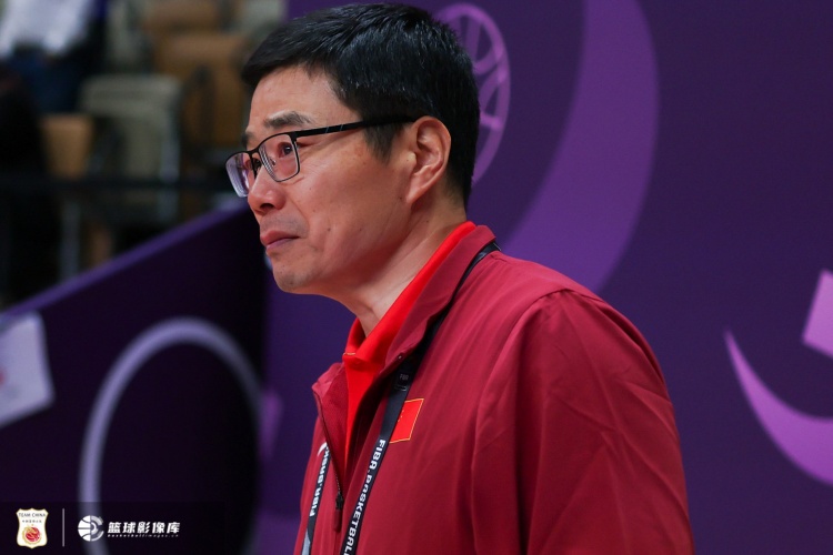 郭振明：在亚洲杯上被中国男篮的拼劲深深感染 真是绝无仅有的表演