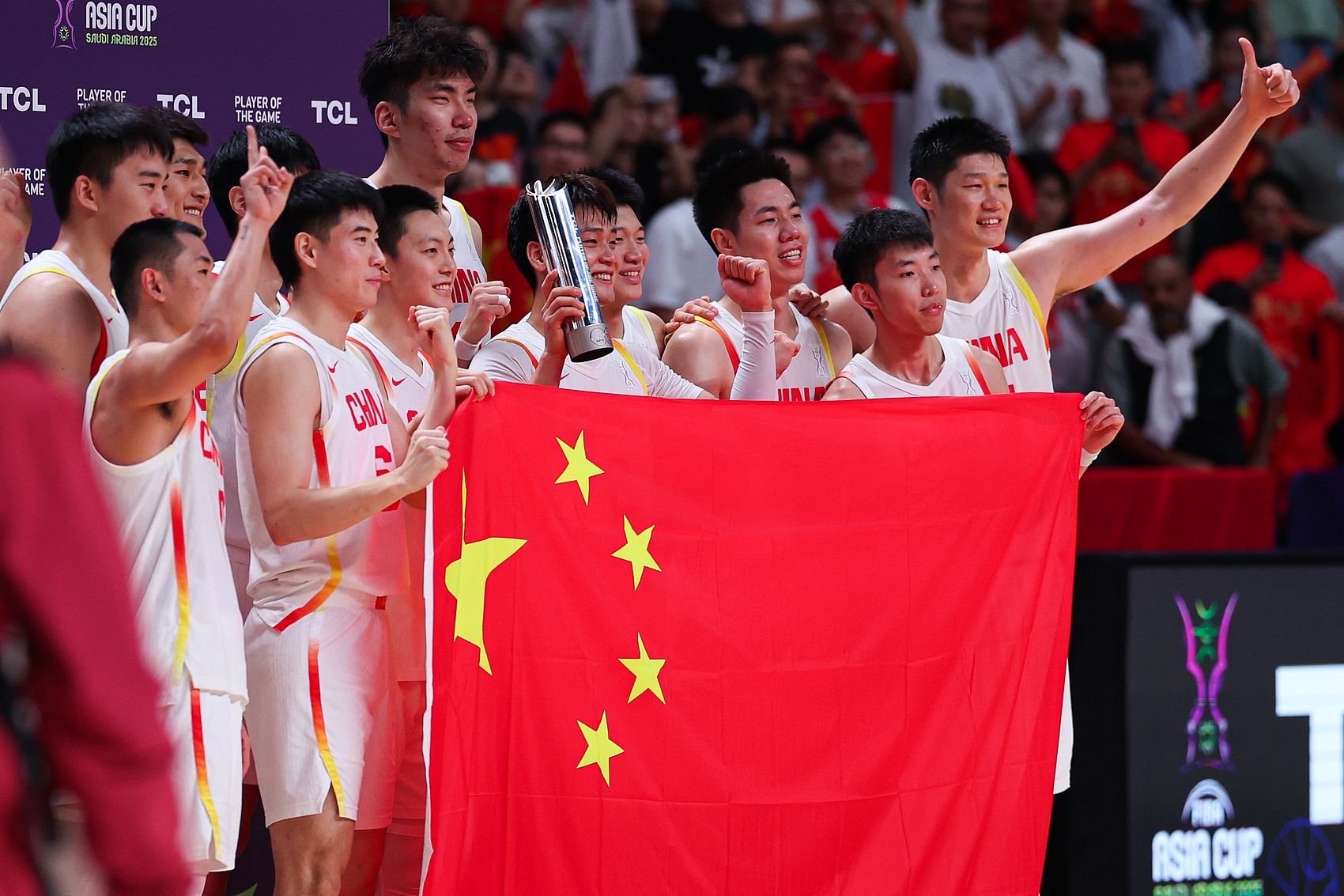 中国男篮以44-23的替补优势击败新西兰 现代篮球的魅力在此刻绽放
