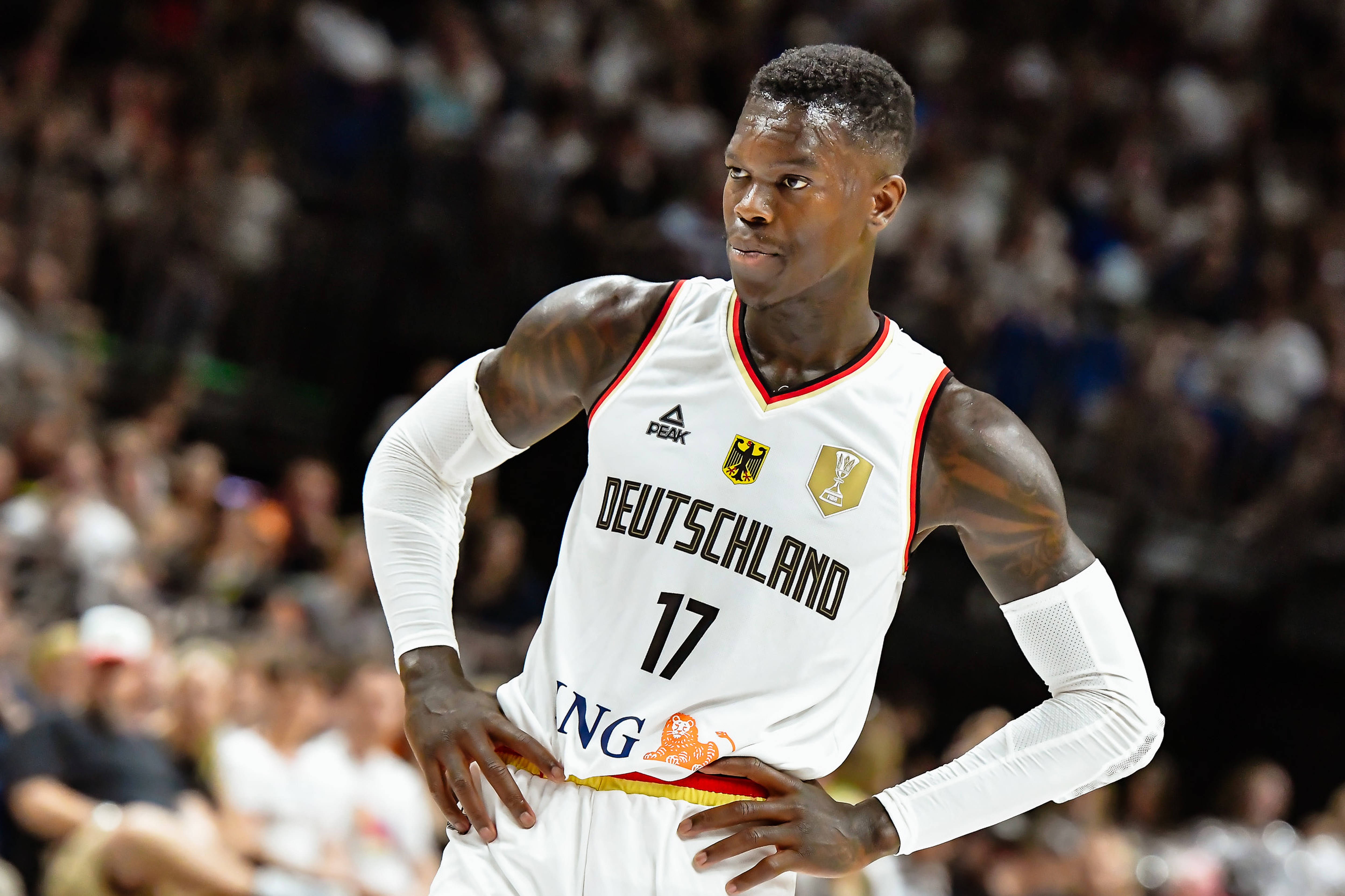 FIBA宣布对施罗德进行种族歧视的球迷被断绝观赛资格